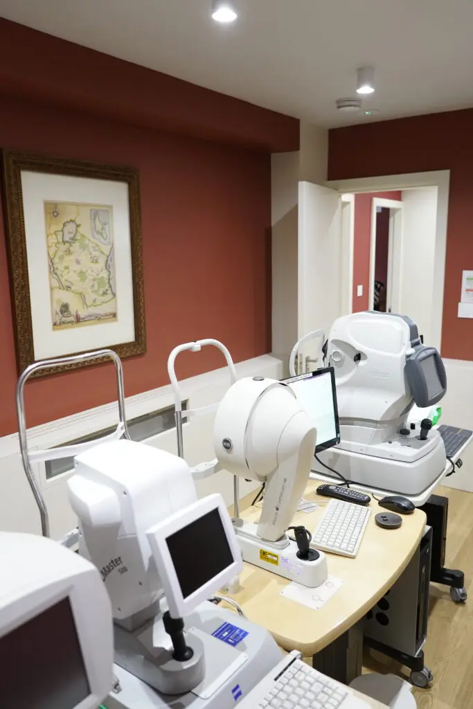Centre for Sight Vision Clinic Machinery and test machines