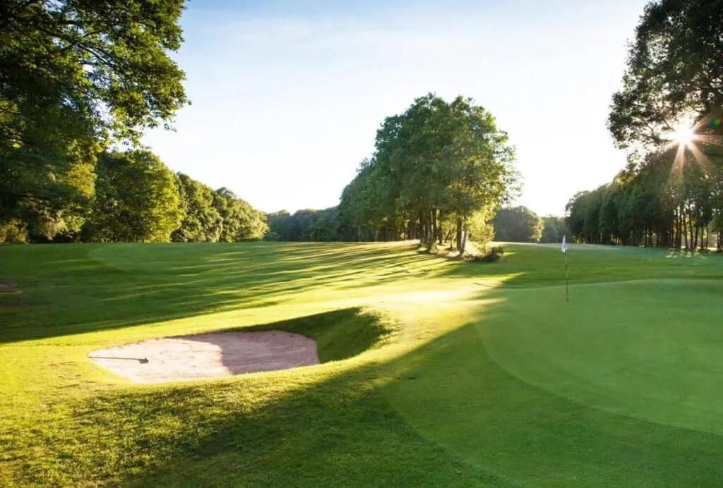 Centre for Sight-patient story - laser eye surgery-golf green