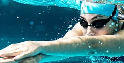 Centre for sight-patient stories- woman swimming-Life after laser-eye-surgery