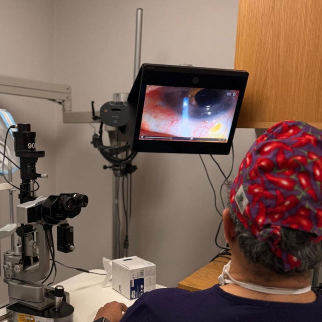 Centre for Sight Medical Director Sheraz Daya with revolutionary 3D eye imaging system IMVIS Infinite Medical Ventures